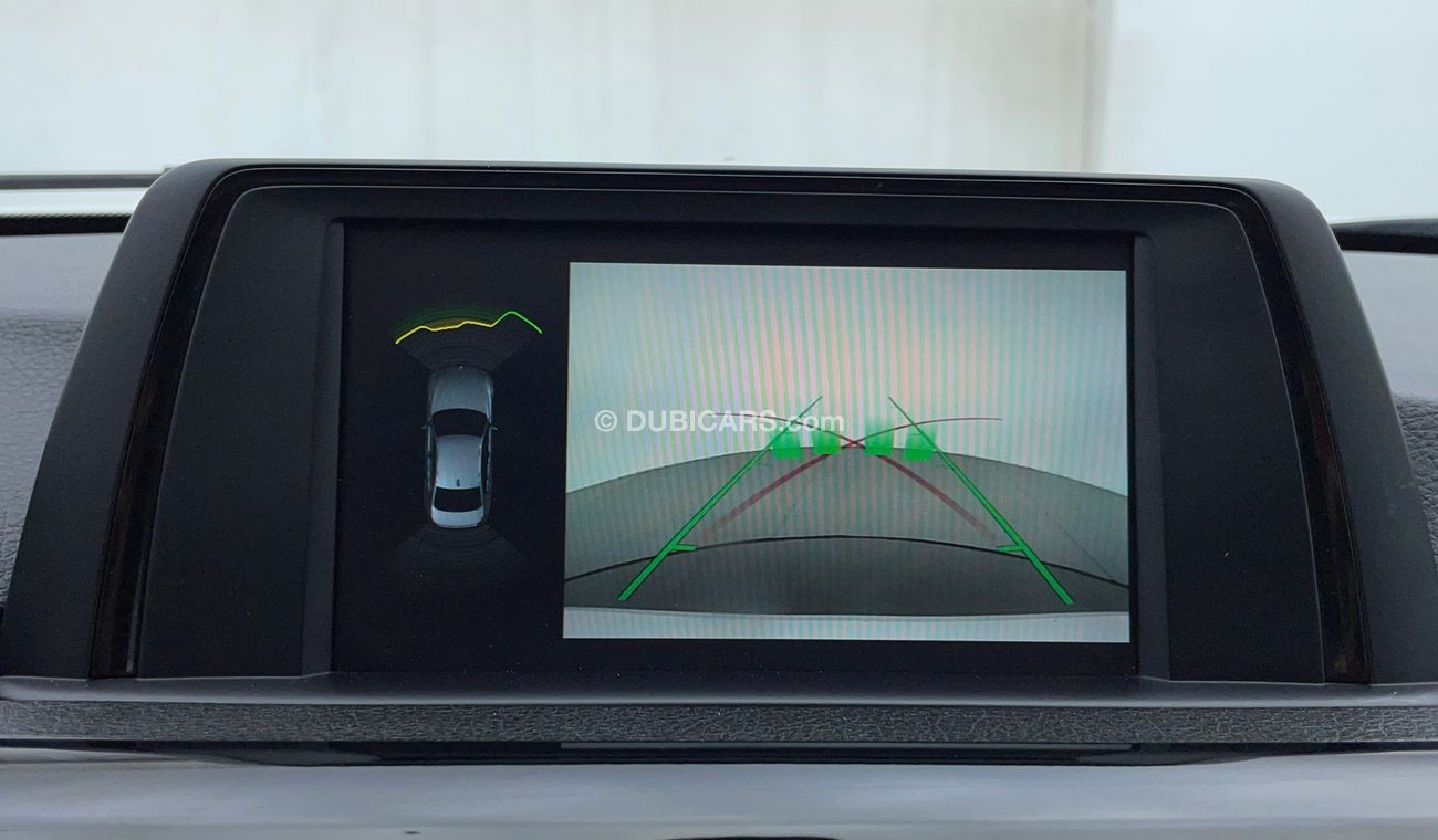 بي أم دبليو 318i EXCLUSIVE 1.5 | بدون دفعة مقدمة | اختبار قيادة مجاني للمنزل