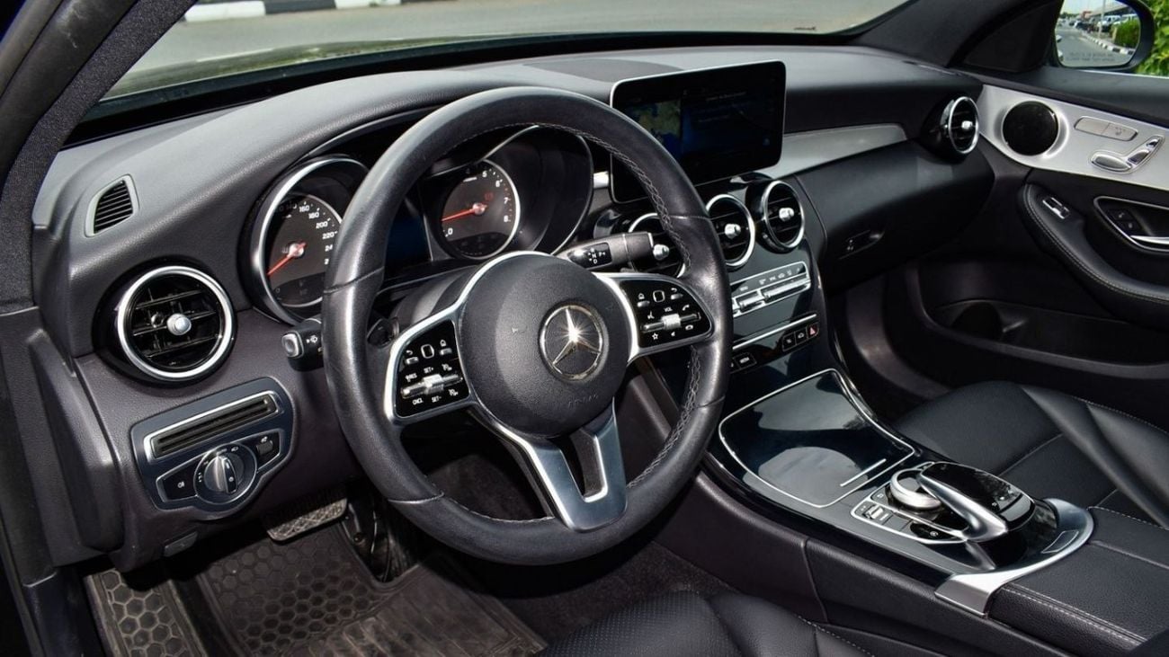 Mercedes-Benz C 300 Sport Mercedes C300 AMG / 2020 / Canadian