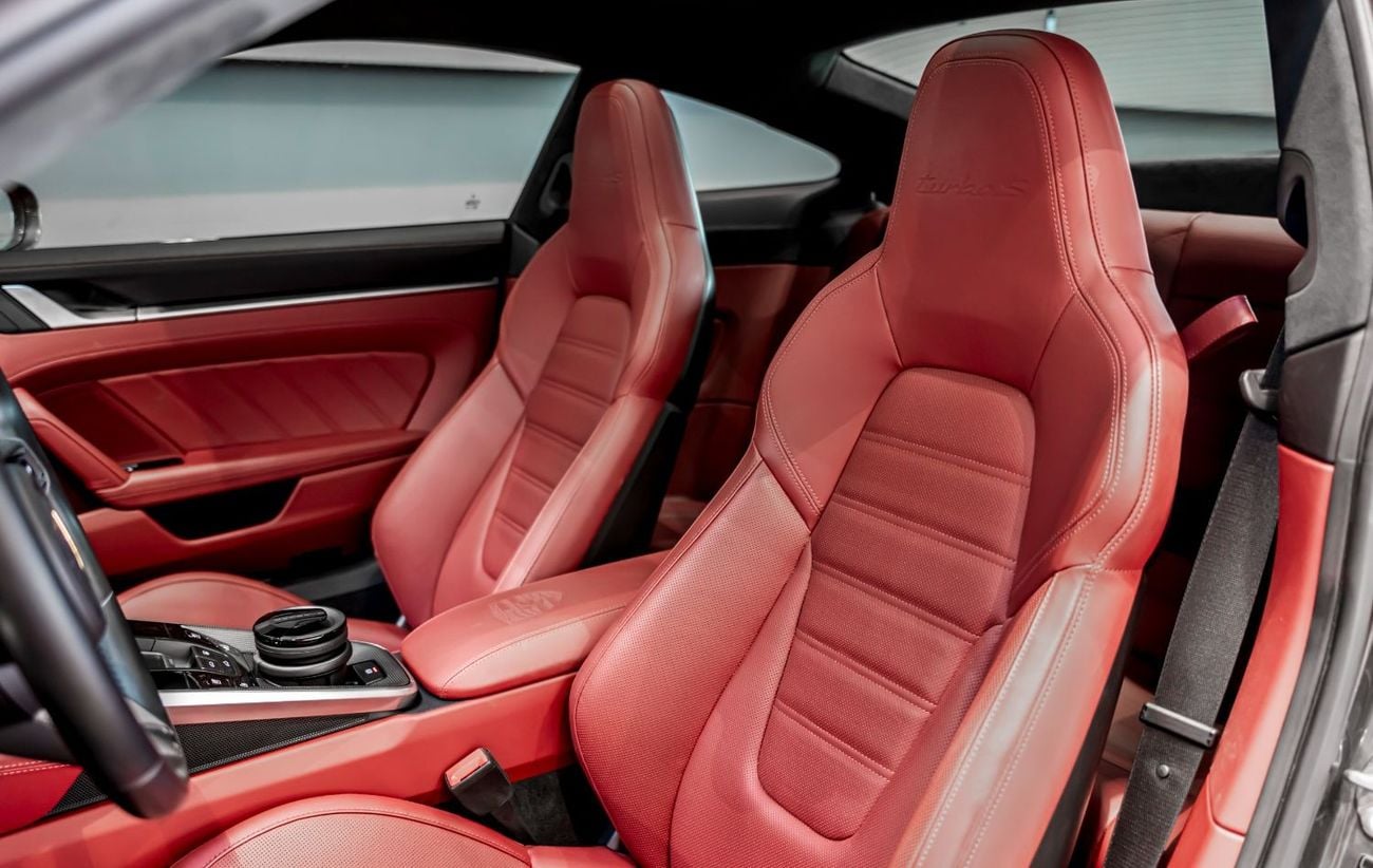 Porsche 911 Turbo S 3.8L (645 HP) Coupe