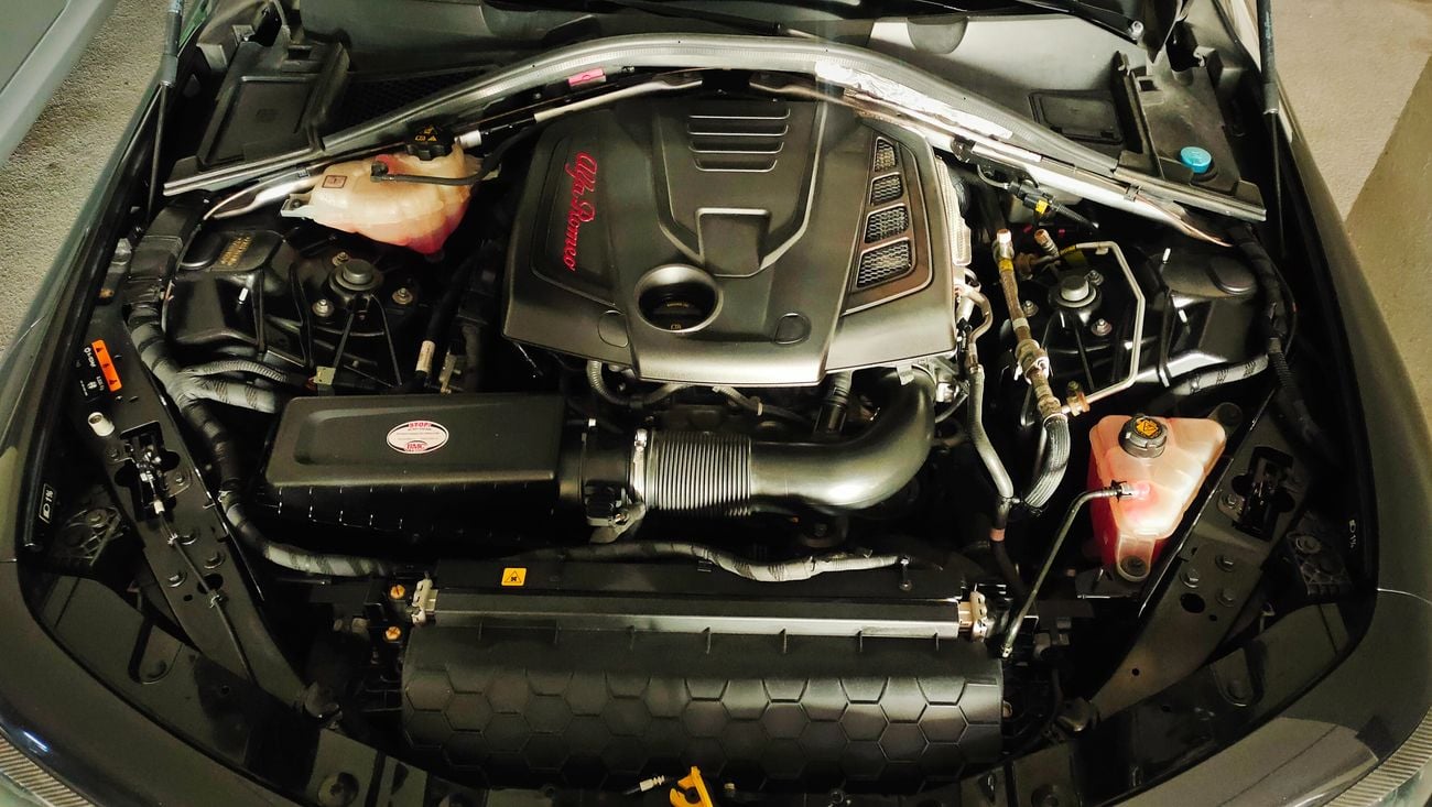 ألفا روميو جوليا Veloce 2.0L AWD