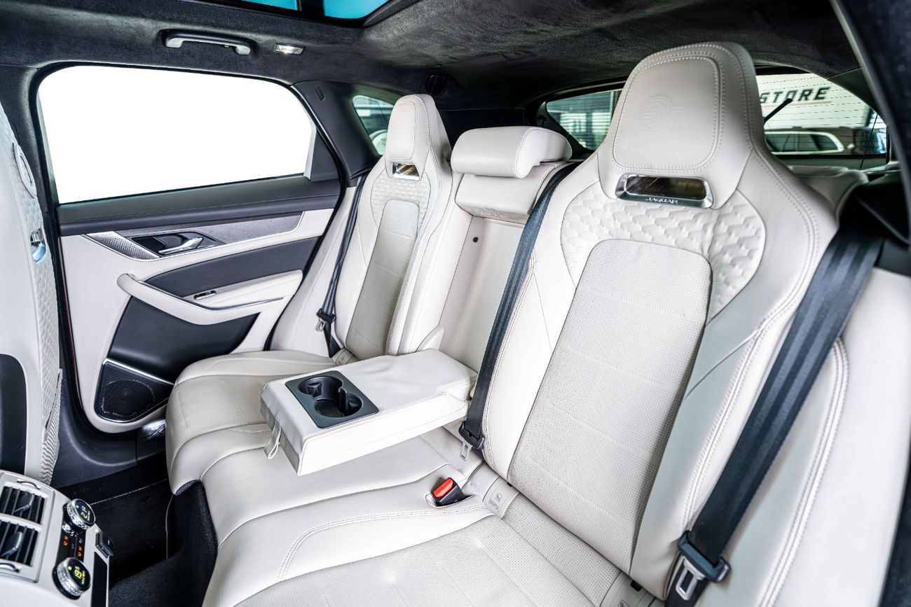 جاكوار F بيس SVR 5.0L