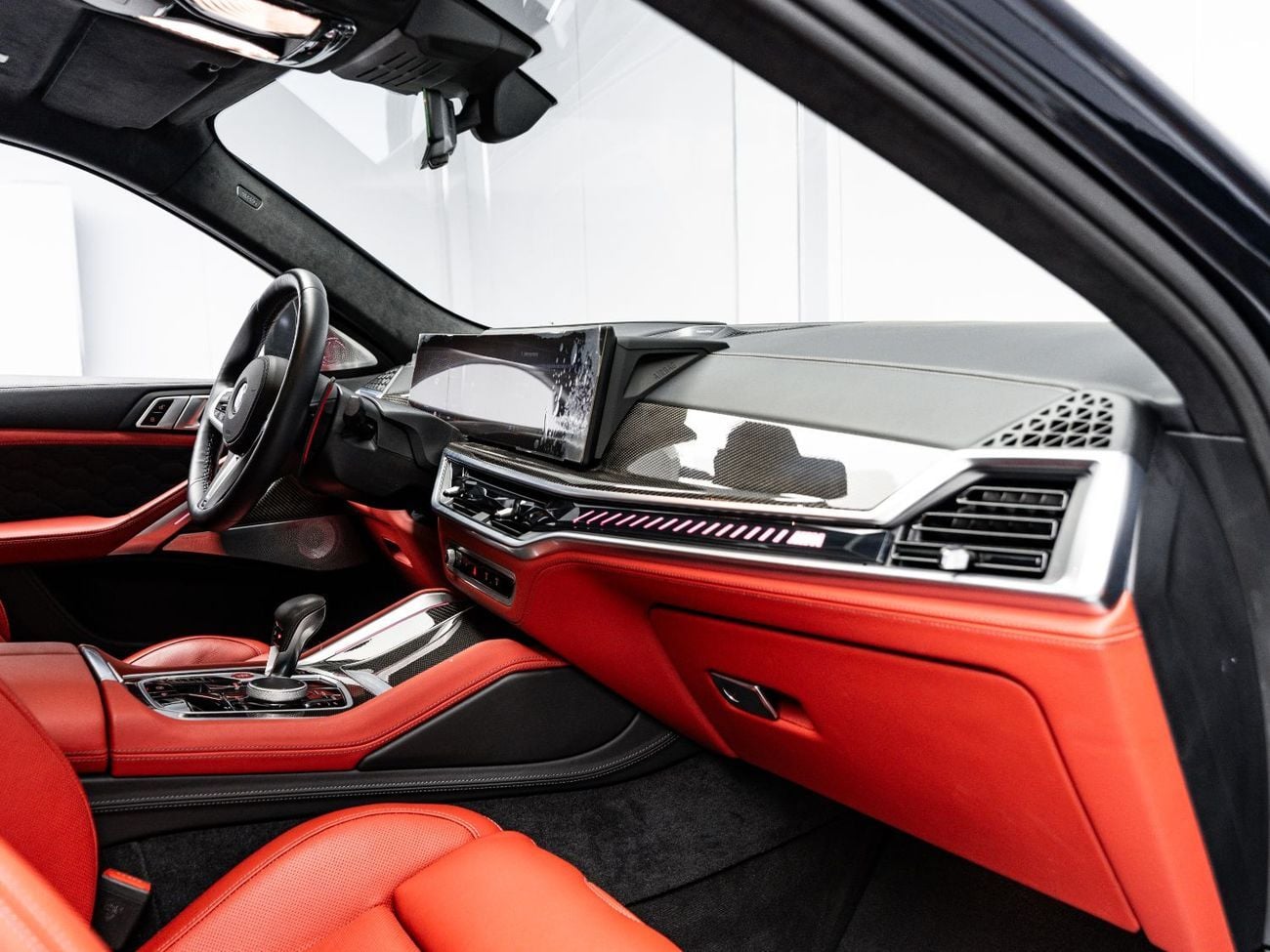 بي أم دبليو X6 M 2025 BMW X6M Competition, 4.4 TC V8, AWD, 617bhp, 8 Speed Auto