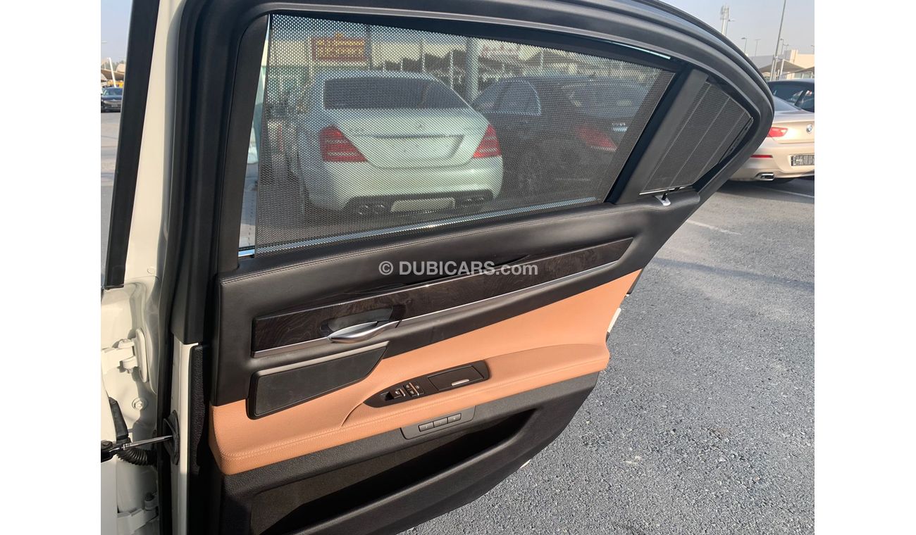 BMW 750Li BMW 750 Li_2011_Excellend_Condihich
