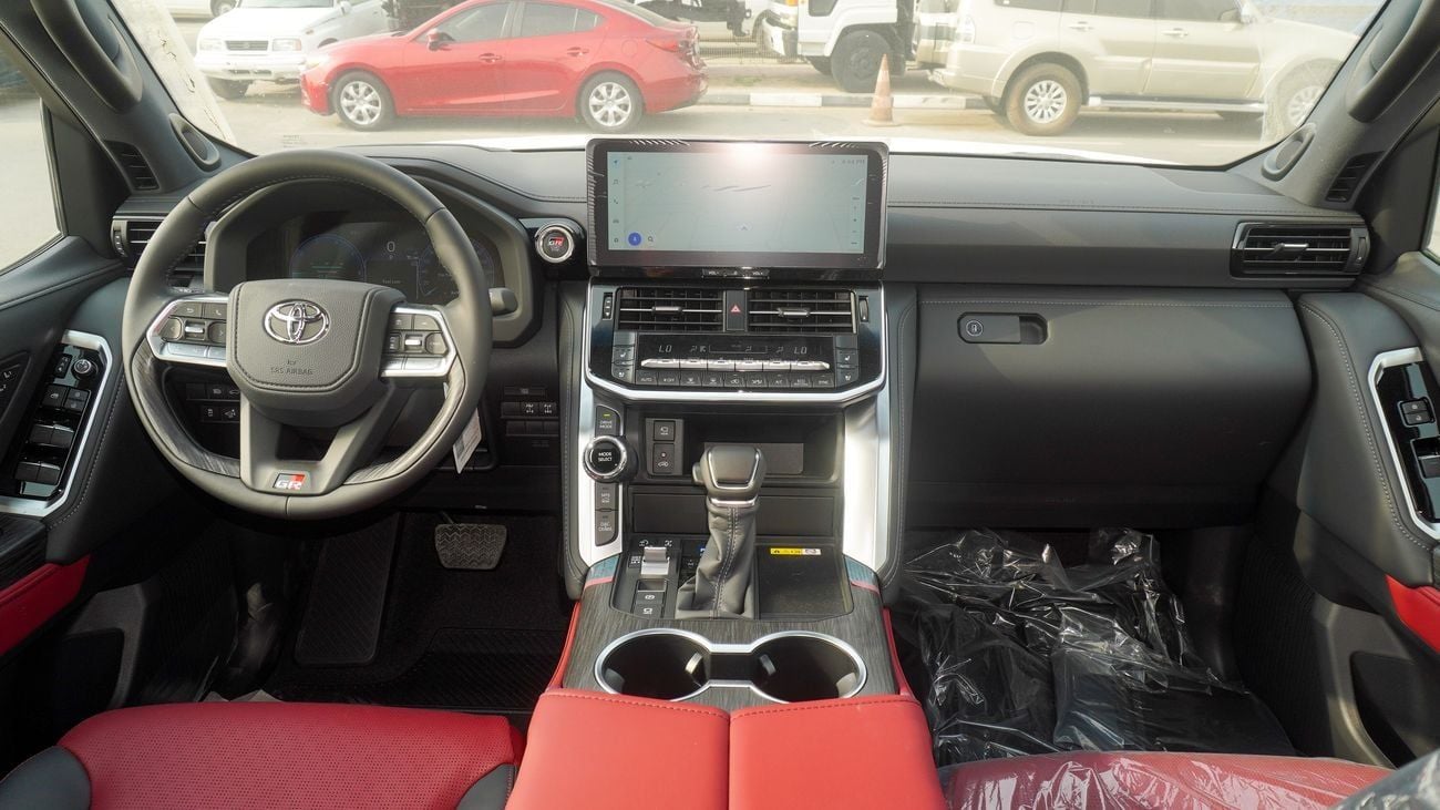 تويوتا لاند كروزر GR SPORT 3.5L V6