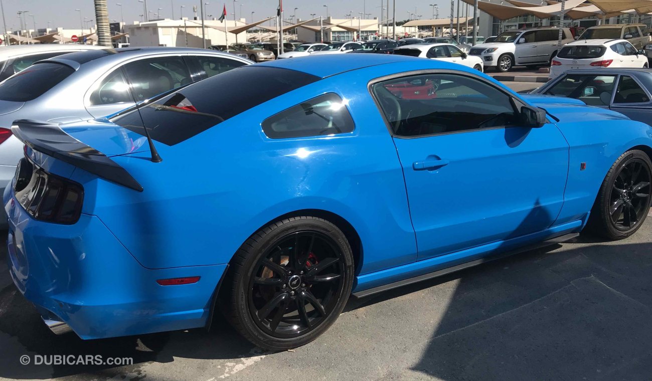 فورد موستانج Original ROUSH one Owner drive GCC.