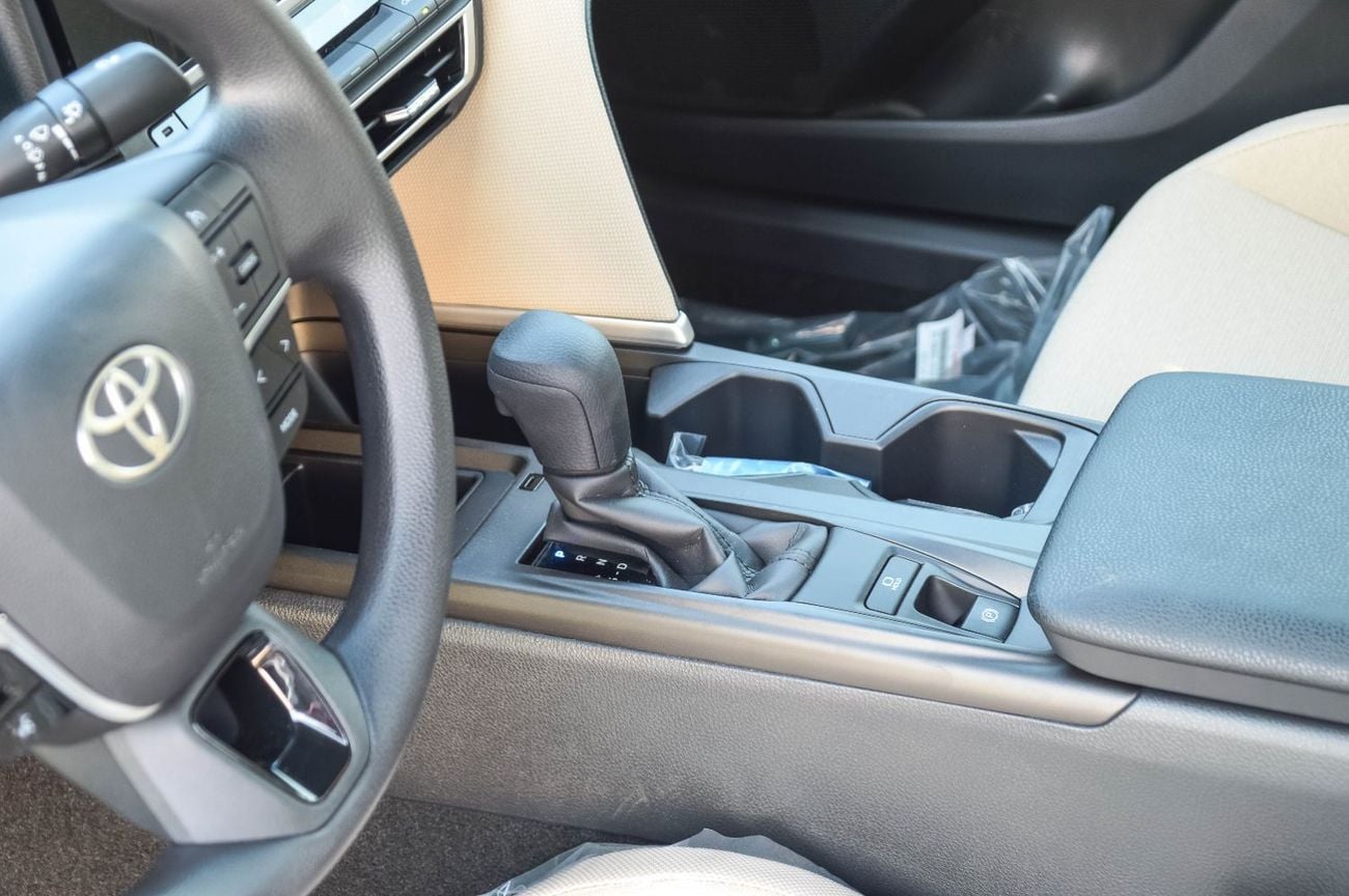 تويوتا كامري TOYOTA CAMRY 2.5L FWD PETROL SEDAN 2025