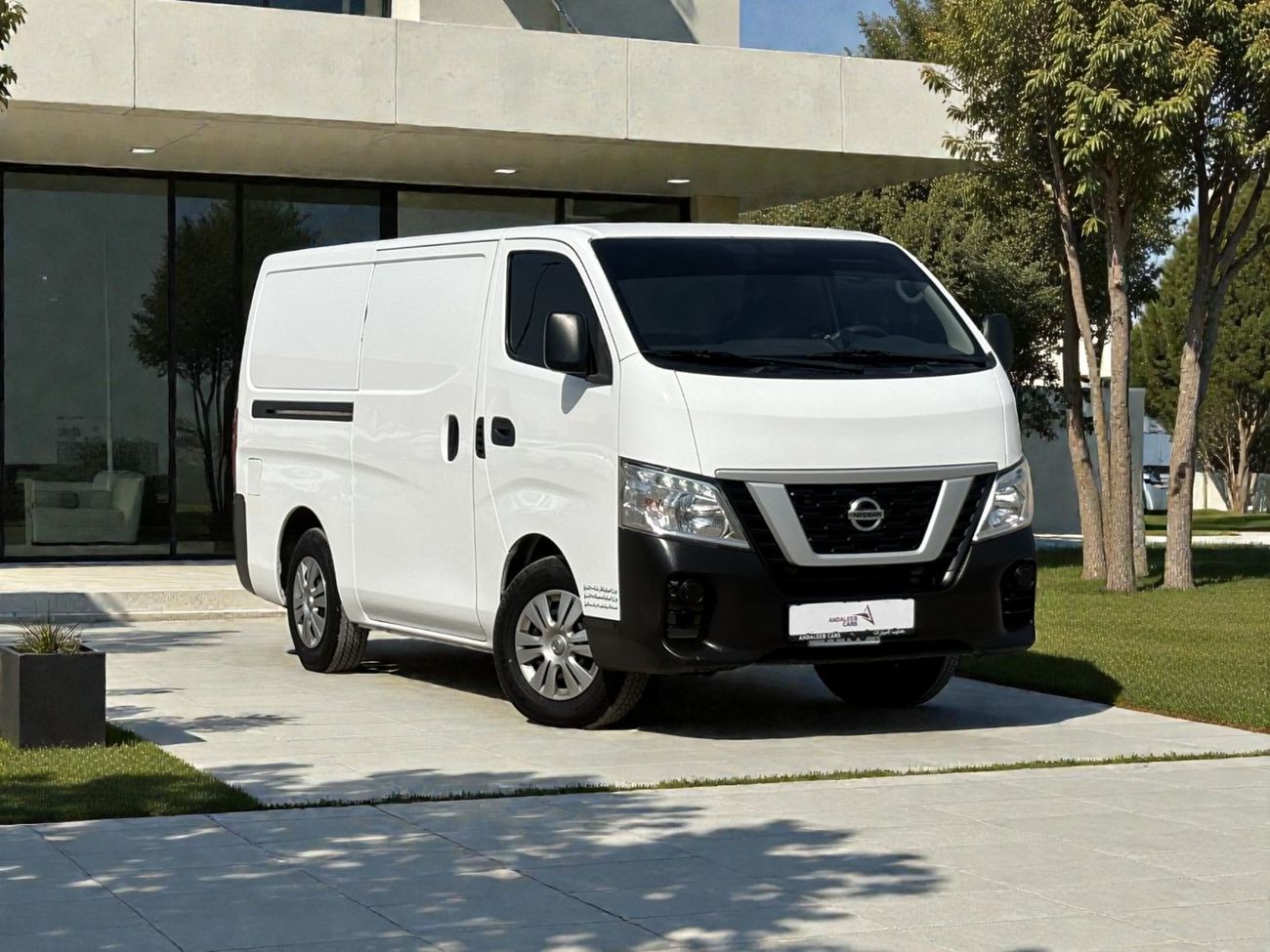 Nissan Urvan 3-Seater Automatic (5-Door)