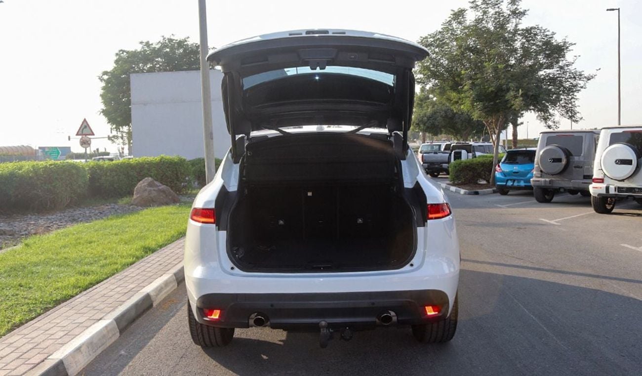 جاكوار F بيس R-Sport 2.0L