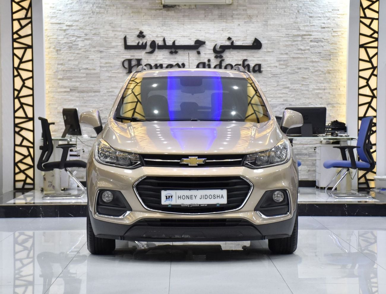 شيفروليه تراكس EXCELLENT DEAL for our Chevrolet Trax LT ( 2019 Model ) in Brown / Beige Color GCC Specs