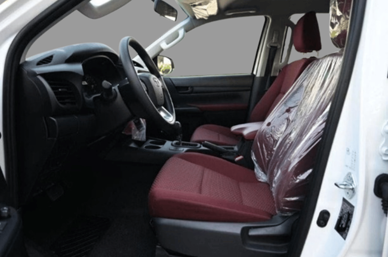 Toyota Hilux ECTMQM000 - 2025 Toyota Hilux Double Cab – DLXG - 2.7L Petrol Auto 4wd – White w Red Interior
