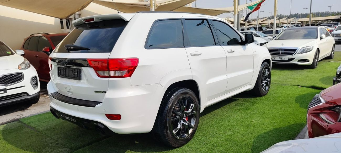 Jeep Grand Cherokee SRT8 6.4L