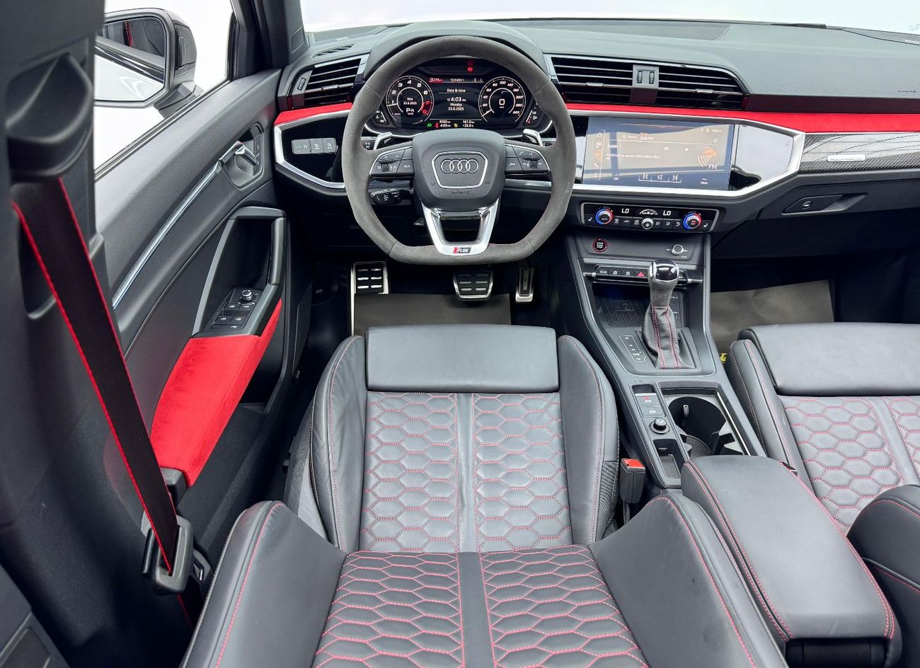 أودي RSQ3 Sportback TFSI quattro 2.5L 2024 Audi RSQ3 Sportback, 2029 Audi Warranty + Service Pack, Full Audi S