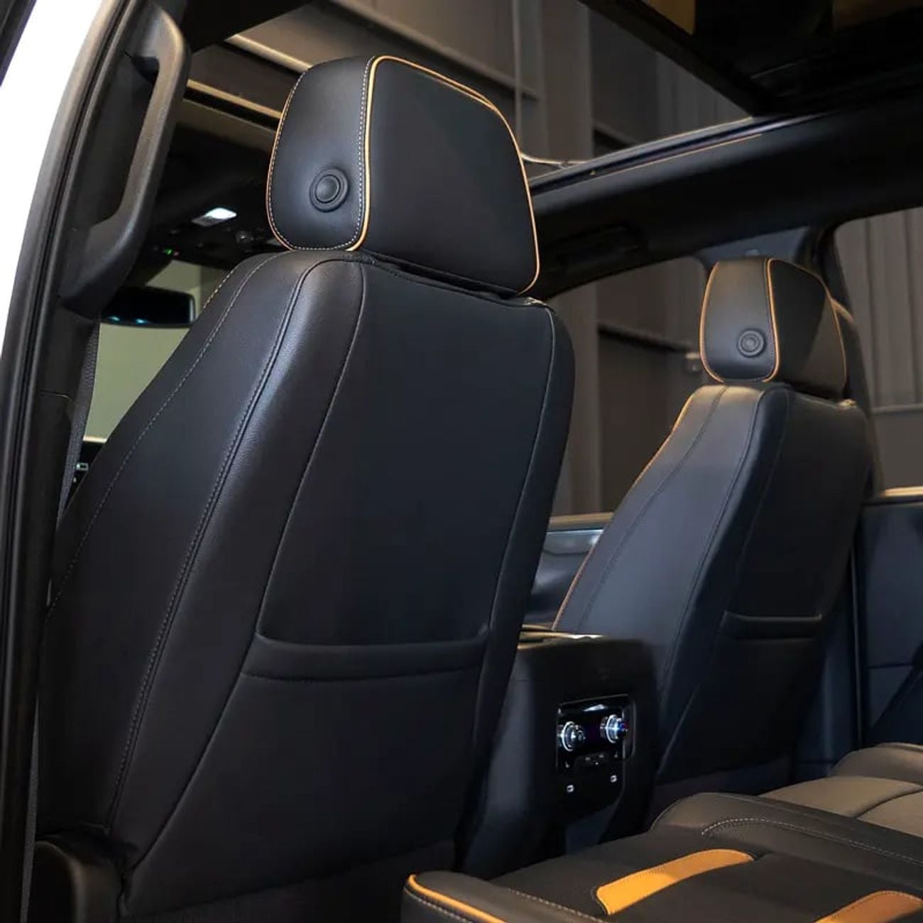 GMC Yukon AT4 5.3L 2,874 p.m • 0% Downpayment • AT4 • 1 Year Warranty