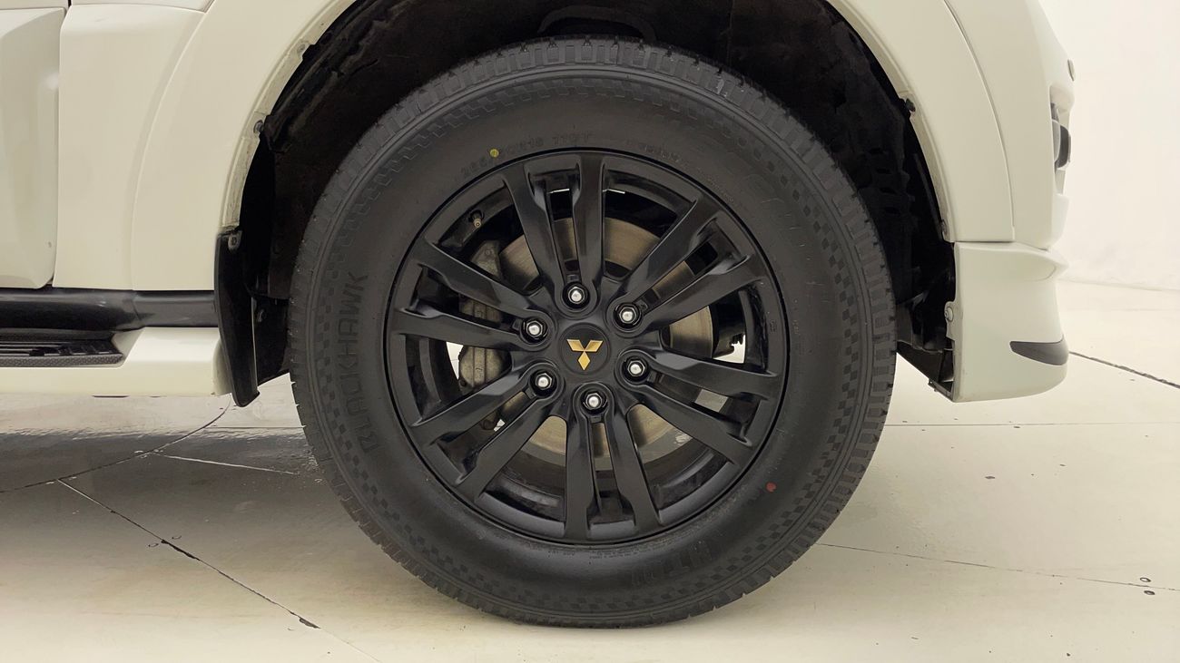 Mitsubishi Pajero GLS H/L SIGNATURE EDITION 3.8 | Zero Down Payment | Home Test Drive