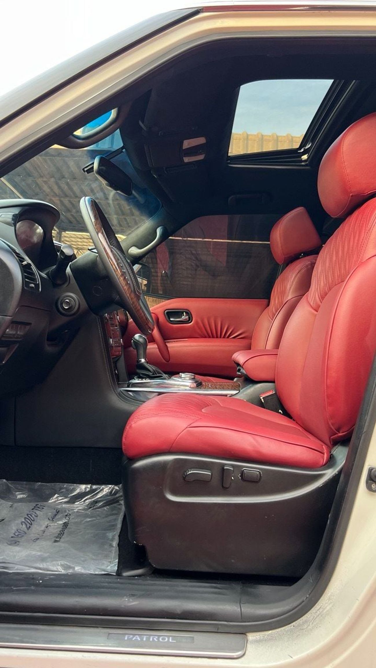 Nissan Patrol SE Platinum 5.6L