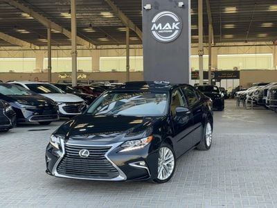لكزس ES 350 3.5 V6 /PLATINUM / LOW MILEAGE / SCREEN /COOLING AND HEATING SEATS  / IN PERFECT CONDITION