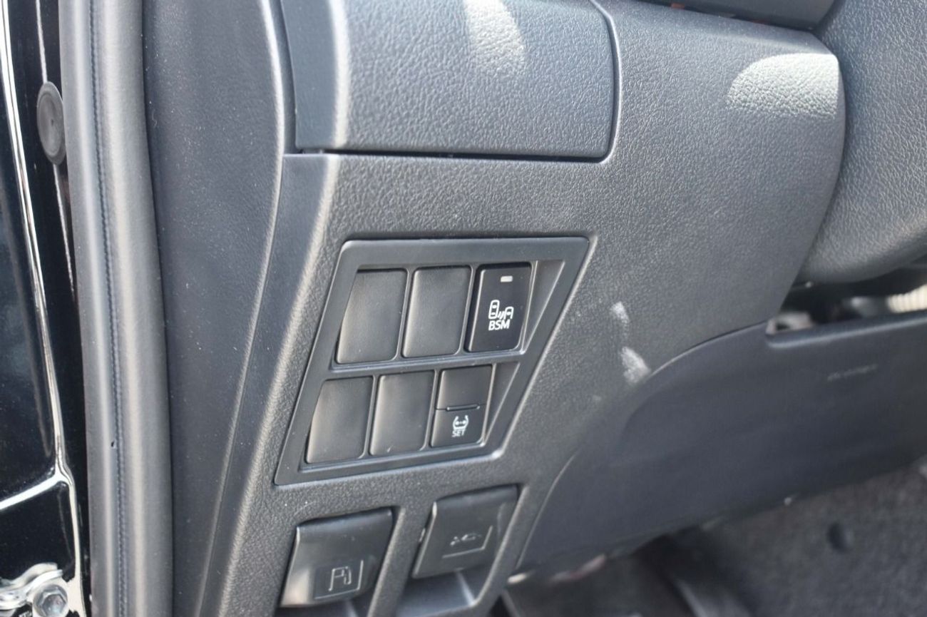 Toyota Hilux TOYOTA HILUX SR5 2.7L MT 2025 FULL OPTION