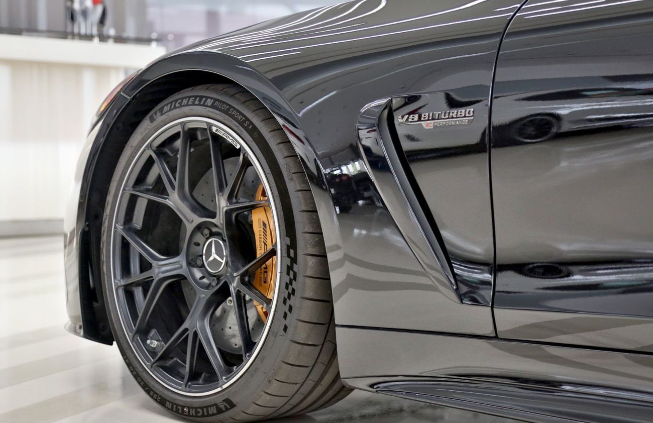 مرسيدس بنز أي أم جي جي تي 63 SE Performance (4 Door)