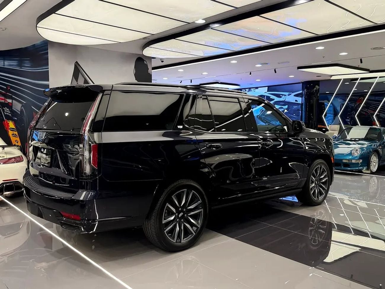 Cadillac Escalade SPORT PLATINUM - Japanese Specs - Brand