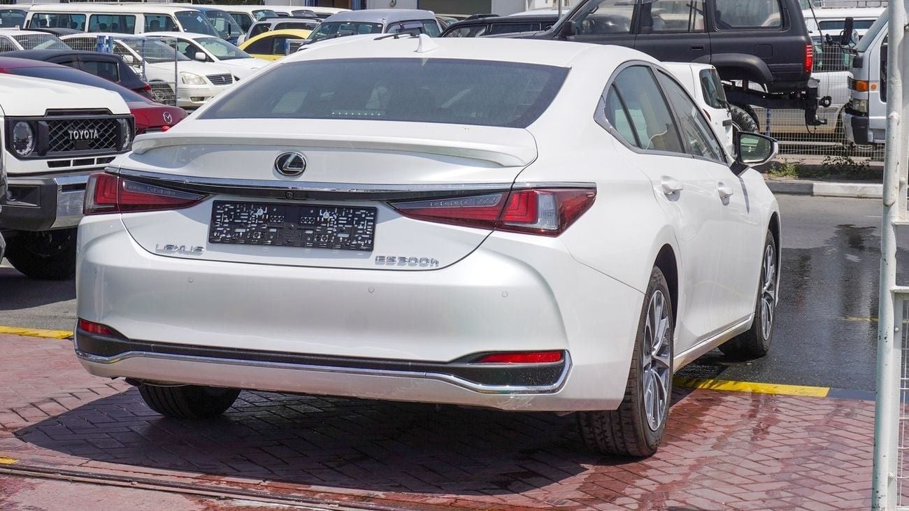 Lexus ES300h 2.5L Hybrid