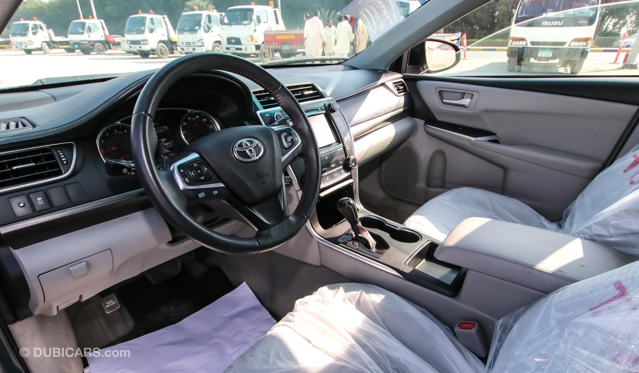 Toyota Camry XLE