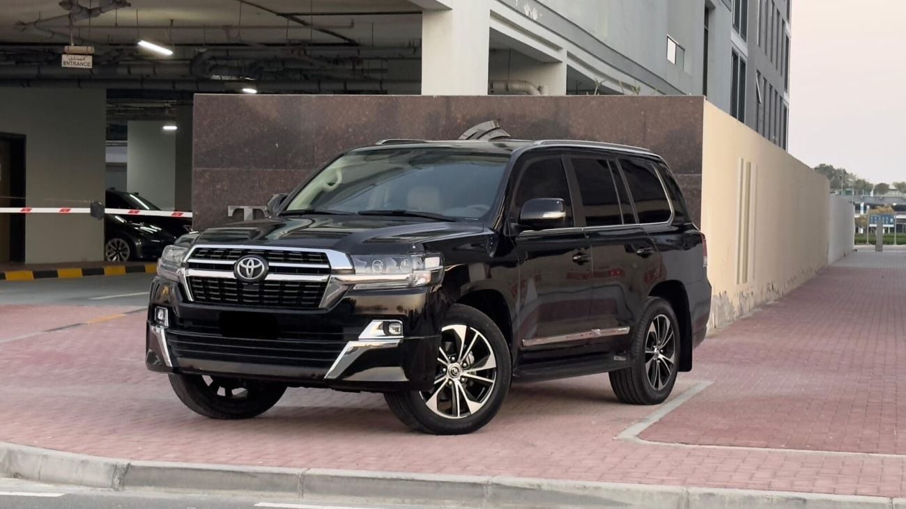 Toyota Land Cruiser GXR 4.5 7 seats 5 doors