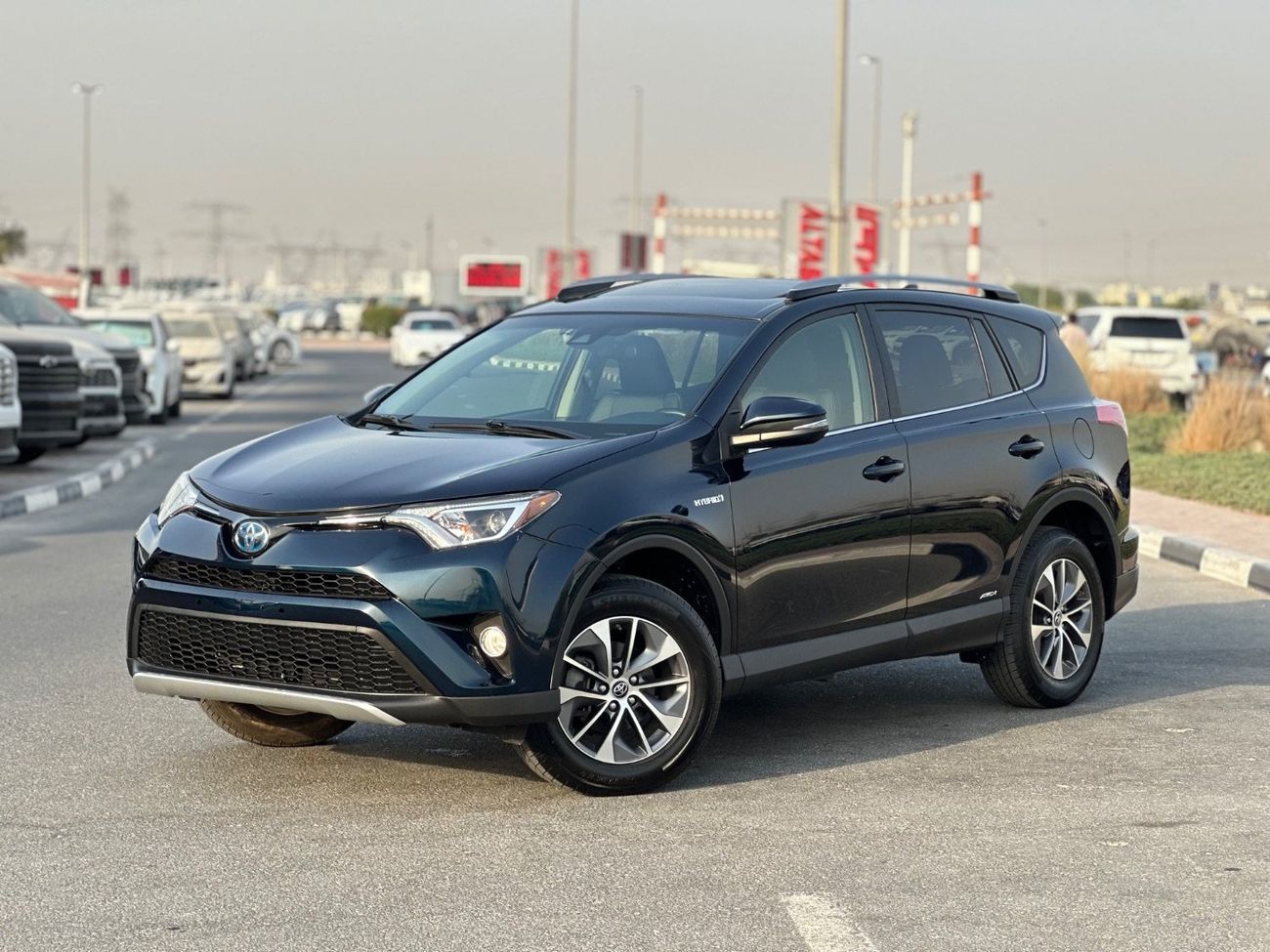 تويوتا راف ٤ XLE 2.5L