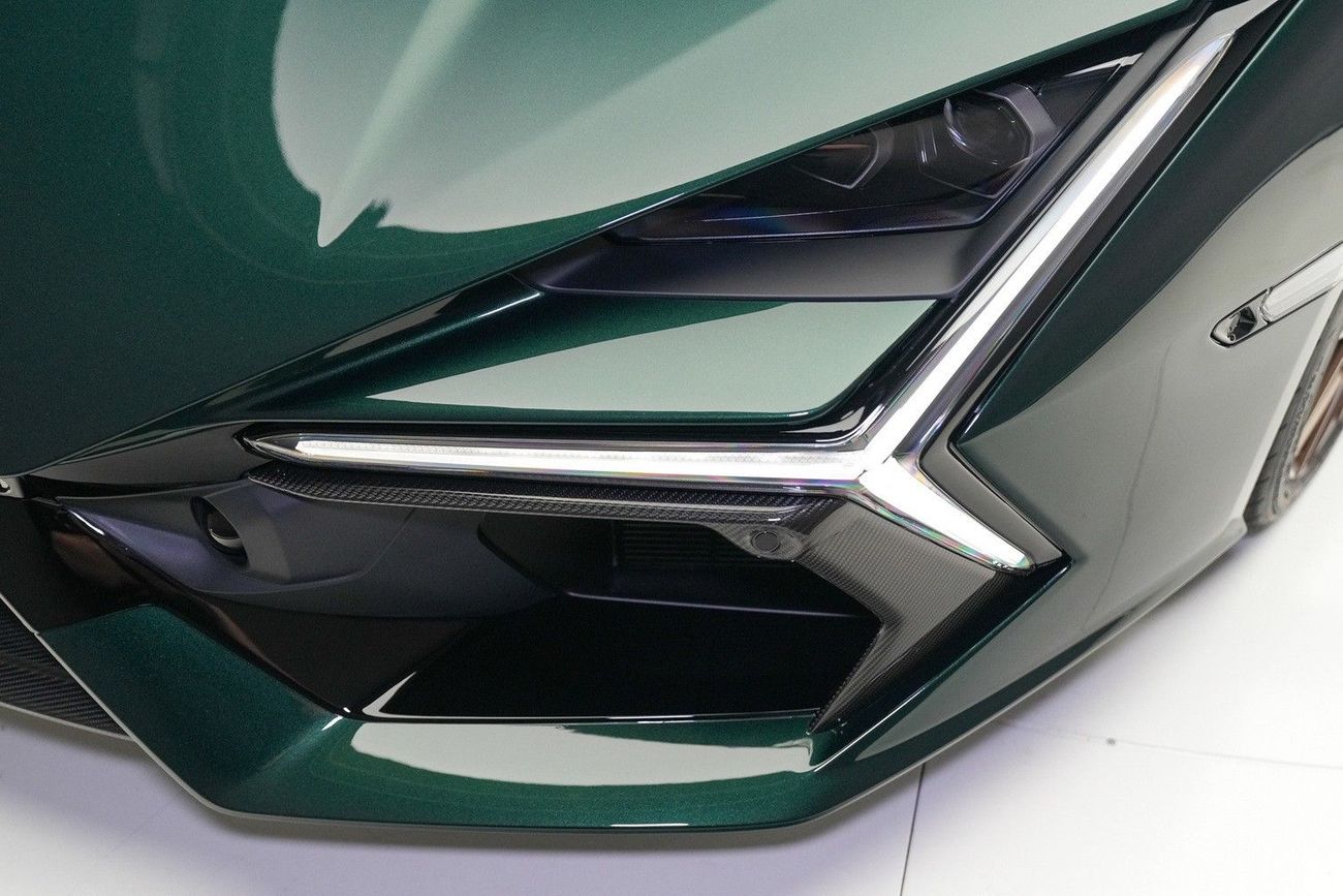 لامبورغيني ريفويلتو STANDARD