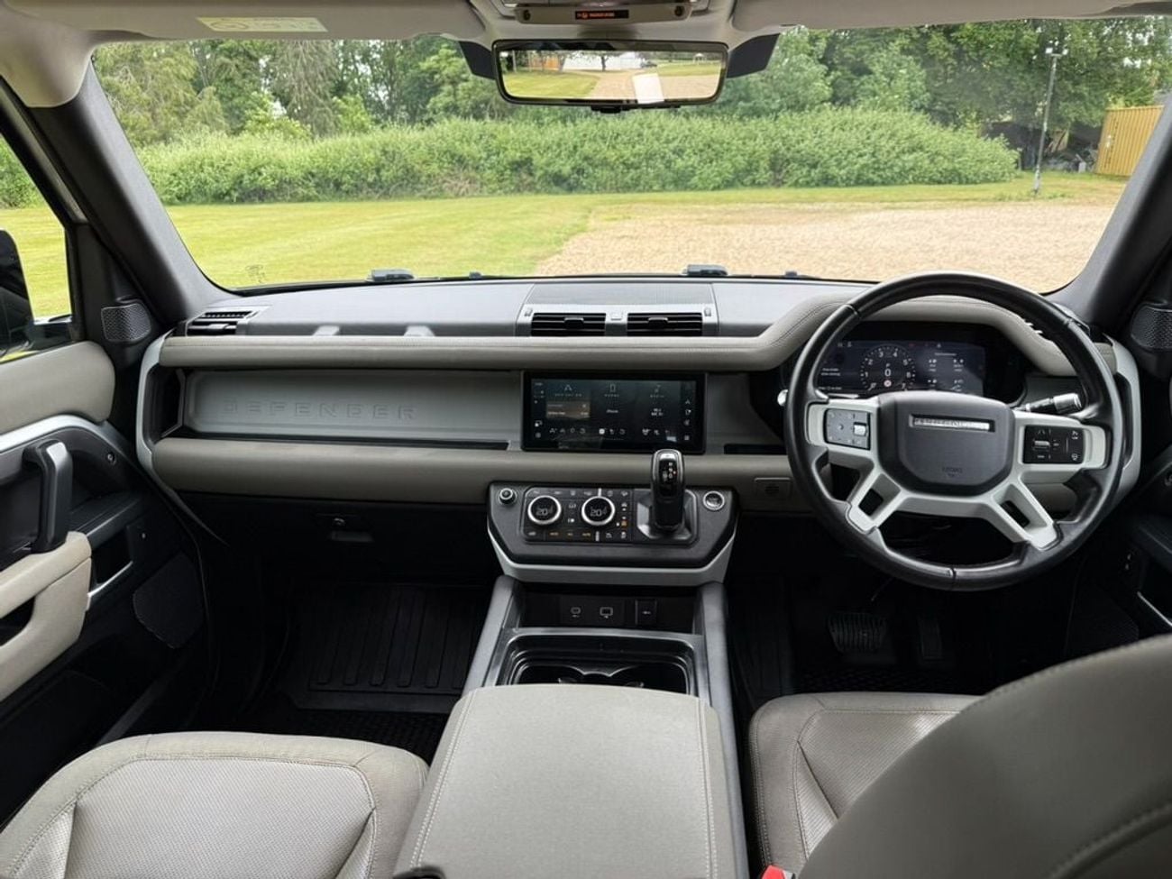 Land Rover Defender P400 110 S 3.0L (7 Seater)