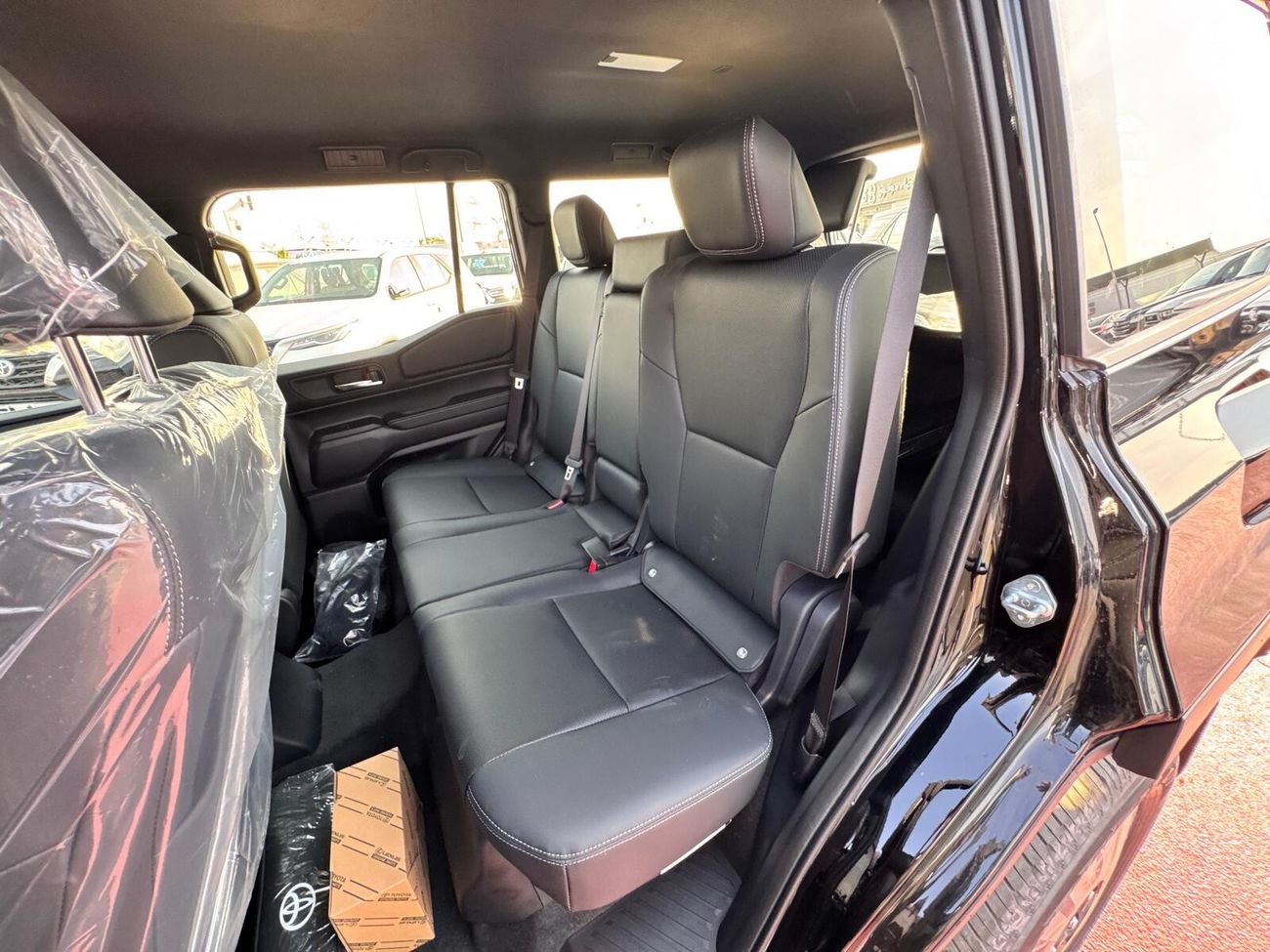 تويوتا برادو TXL 2.7L PETROL AT EUROPEAN SPECS BRAND NEW 0KM