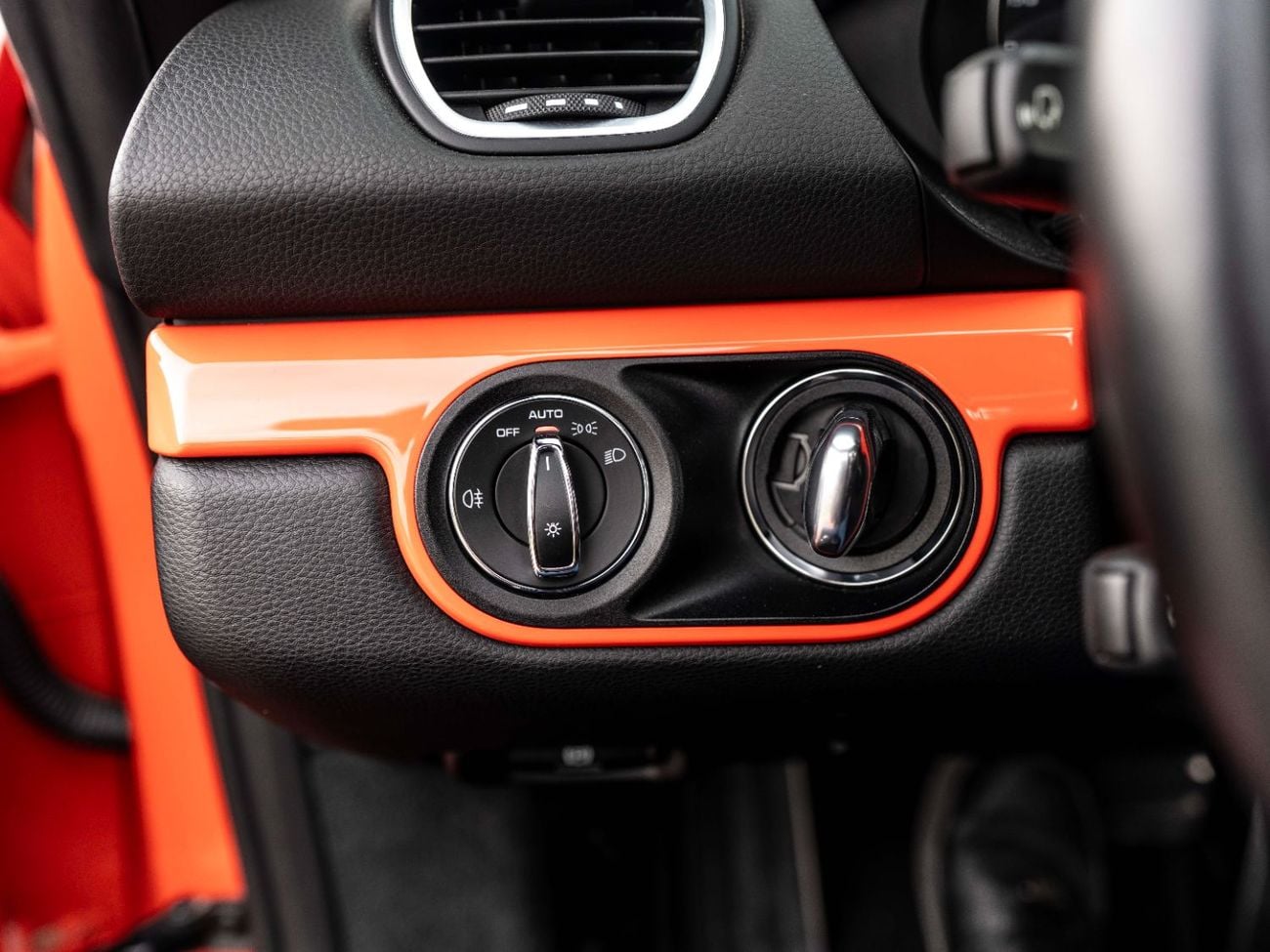 Porsche 718 Boxster S 2.5L A/T