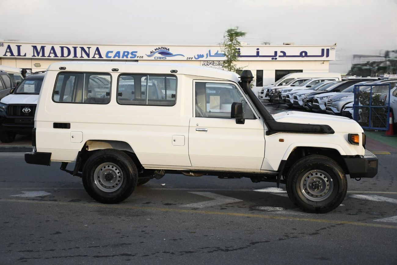 Toyota Land Cruiser 70 Hardtop 4.0L V6  Automatic Petrol