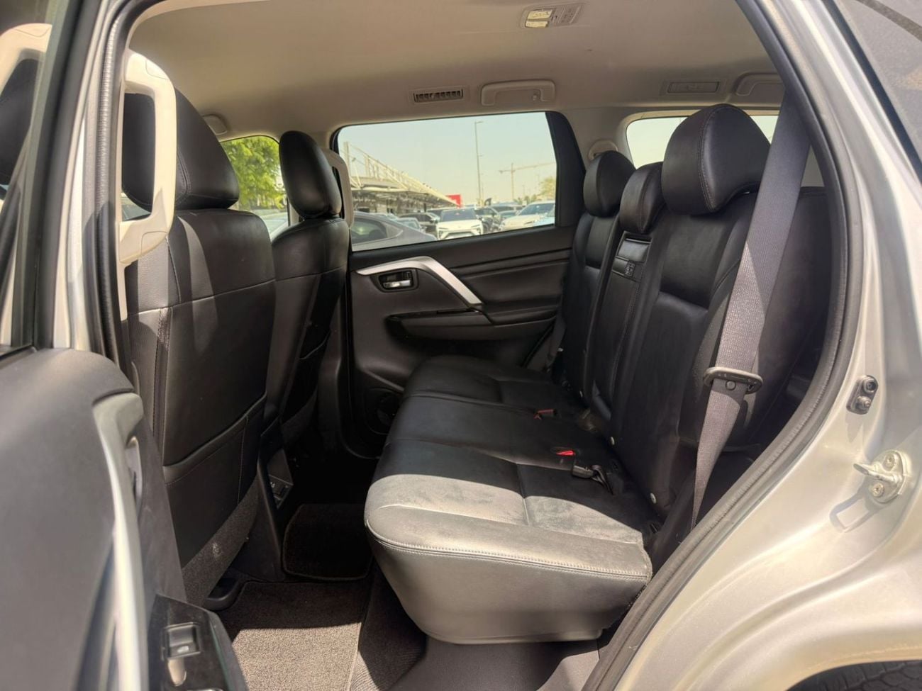 Mitsubishi Montero Sport 2024 | 2.4L DIESEL | AT | RHD | PUSH START ENGINE | ELECTRIC SEATS