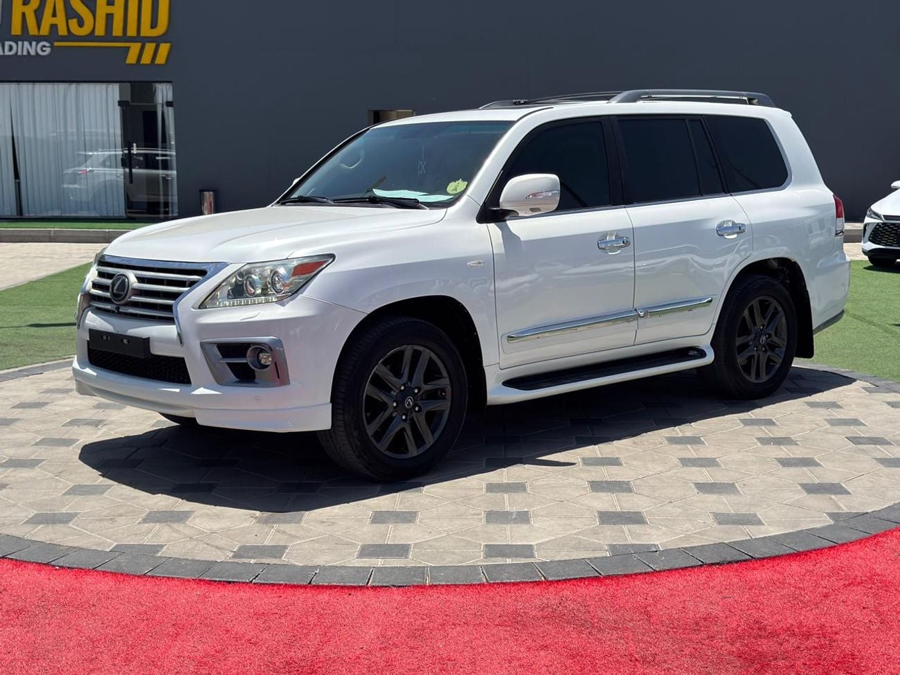 Lexus LX570