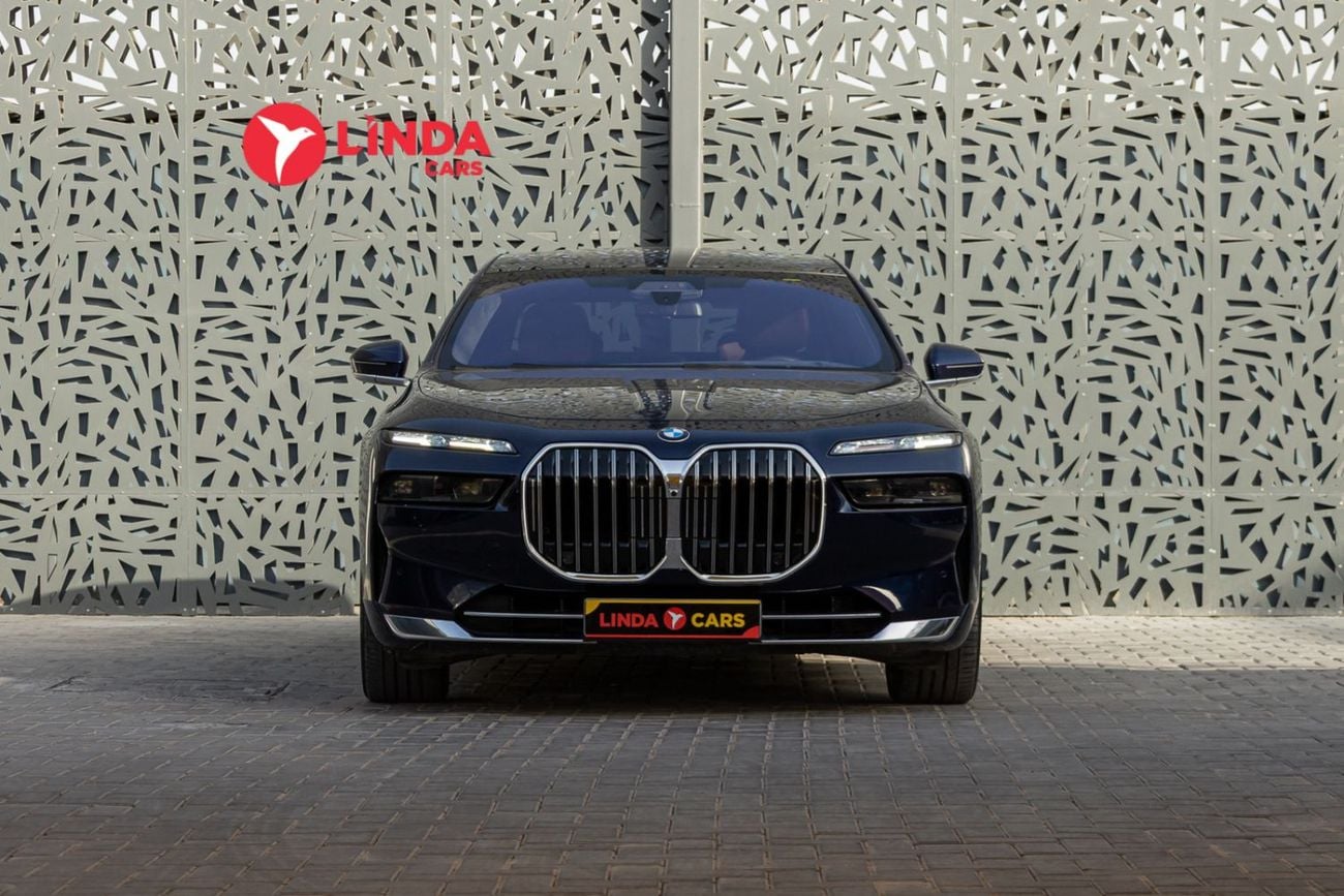 BMW 740i LUXURY PURE EXCELLENCE 2023 BMW 740i GCC | Agency Warranty