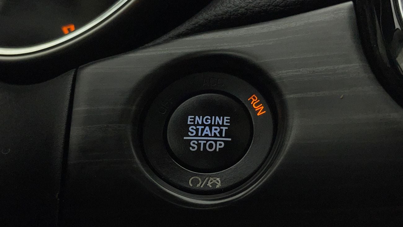 جيب جراند شيروكي LIMITED 3.6 | بدون دفعة مقدمة | اختبار القيادة في المنزل