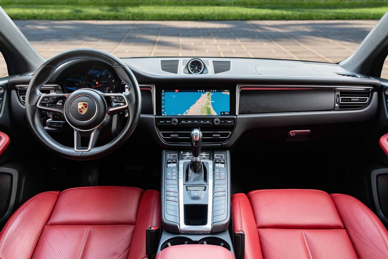 بورش ماكان 2,840 P.M | 0% Downpayment | Macan Standard | Porsche Service History! | Ramadan Offer!