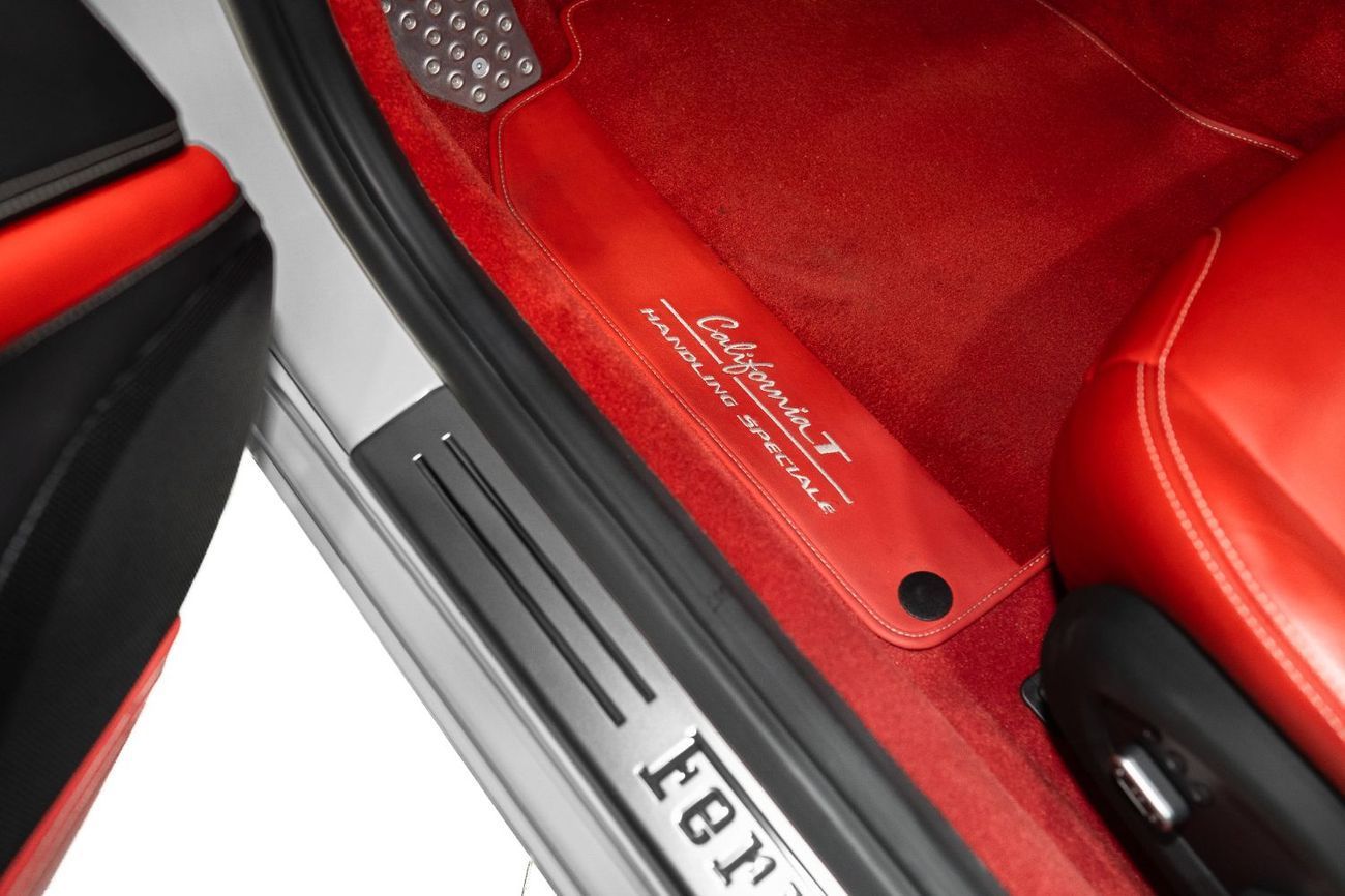 Ferrari California T Handling Speciale 3.9L VERY LOW MILEAGE | 2016 FERRARI CALIFORNIA T | HANDLING SPECIALE | CARBON LED