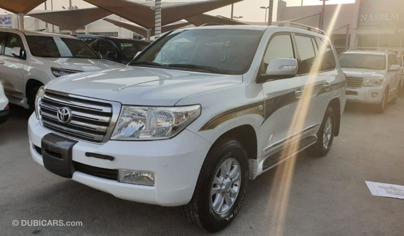 Toyota Land Cruiser TOYOTA LAND CRUISER  V8  GX.R Gcc