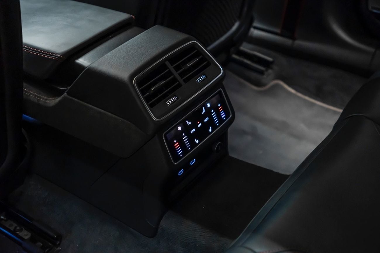 Audi RS6 quattro 4.0L