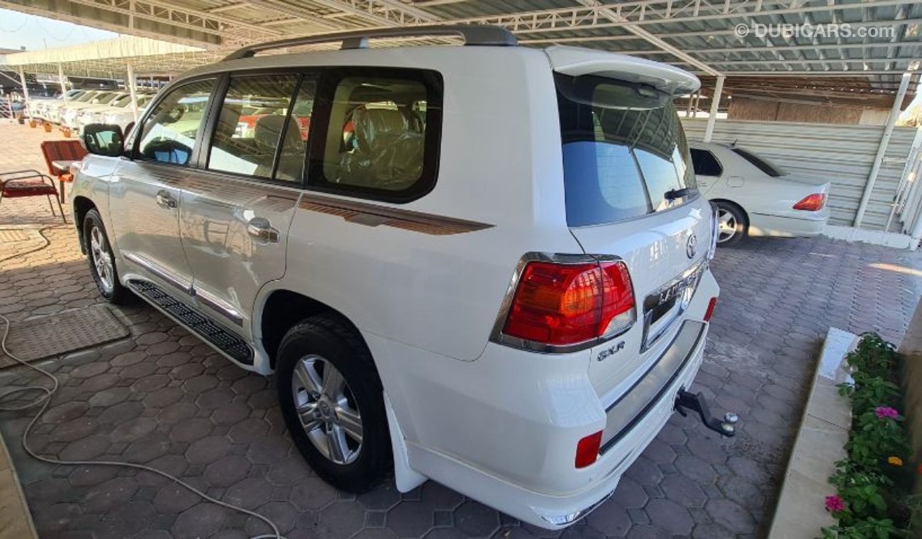 Toyota Land Cruiser تويوتا لاند كروزر موديل 2012 جي اكس آر فل اوبشن  عجمان الصحراء لتجارة السيارات رقم المعرض 42