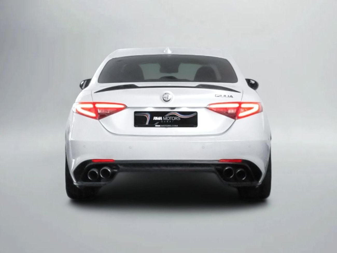 ألفا روميو جوليا Quadrifoglio 2.9L (505 HP)