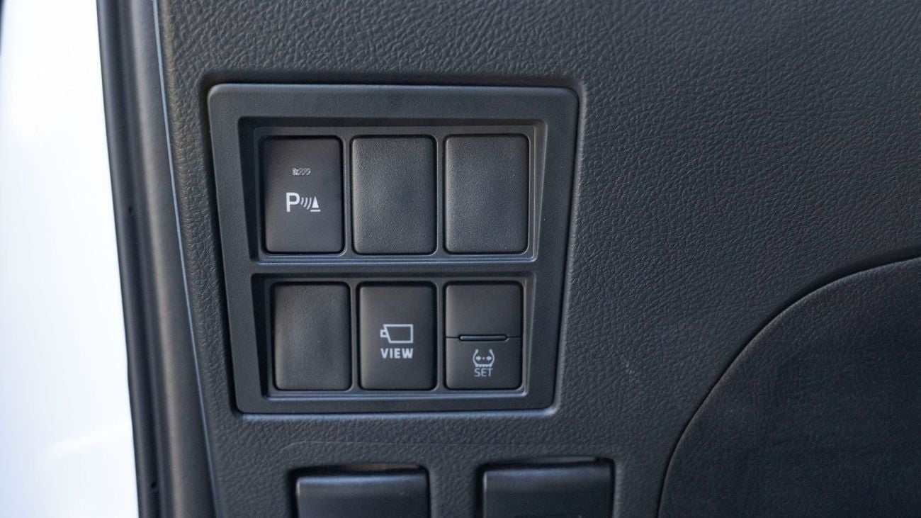 Toyota Hilux 2026 Toyota Hilux Adventure SR5 4.0L AT Petrol (White-Black)