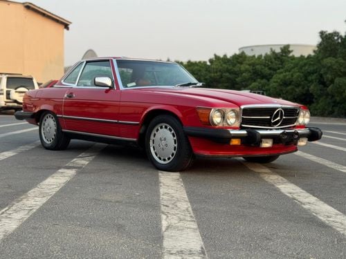 Mercedes-Benz 560 SL
