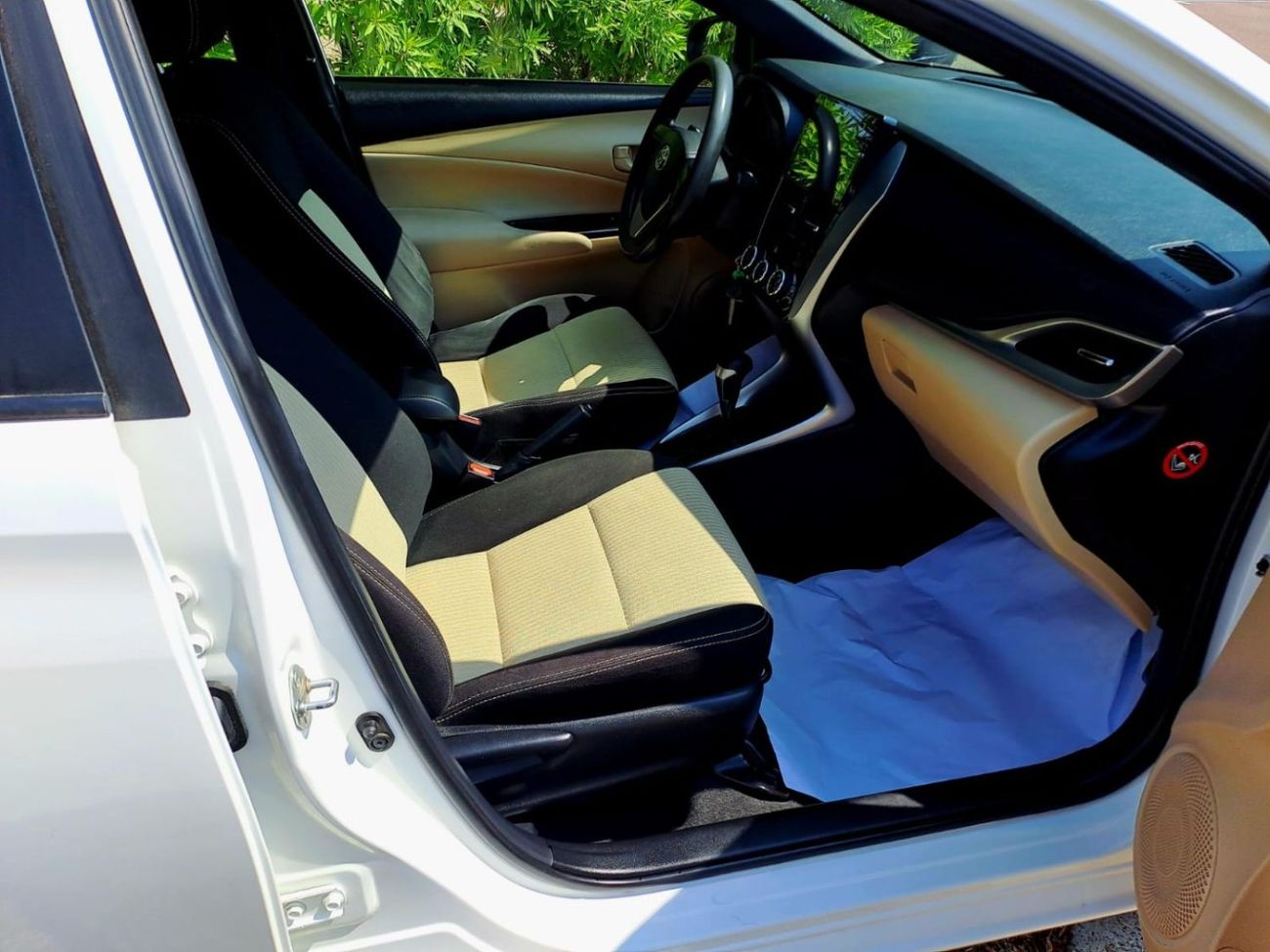 تويوتا يارس SE 1.5L Hatchback 550-Monthly l GCC l Camera, GPS  l Accident Free