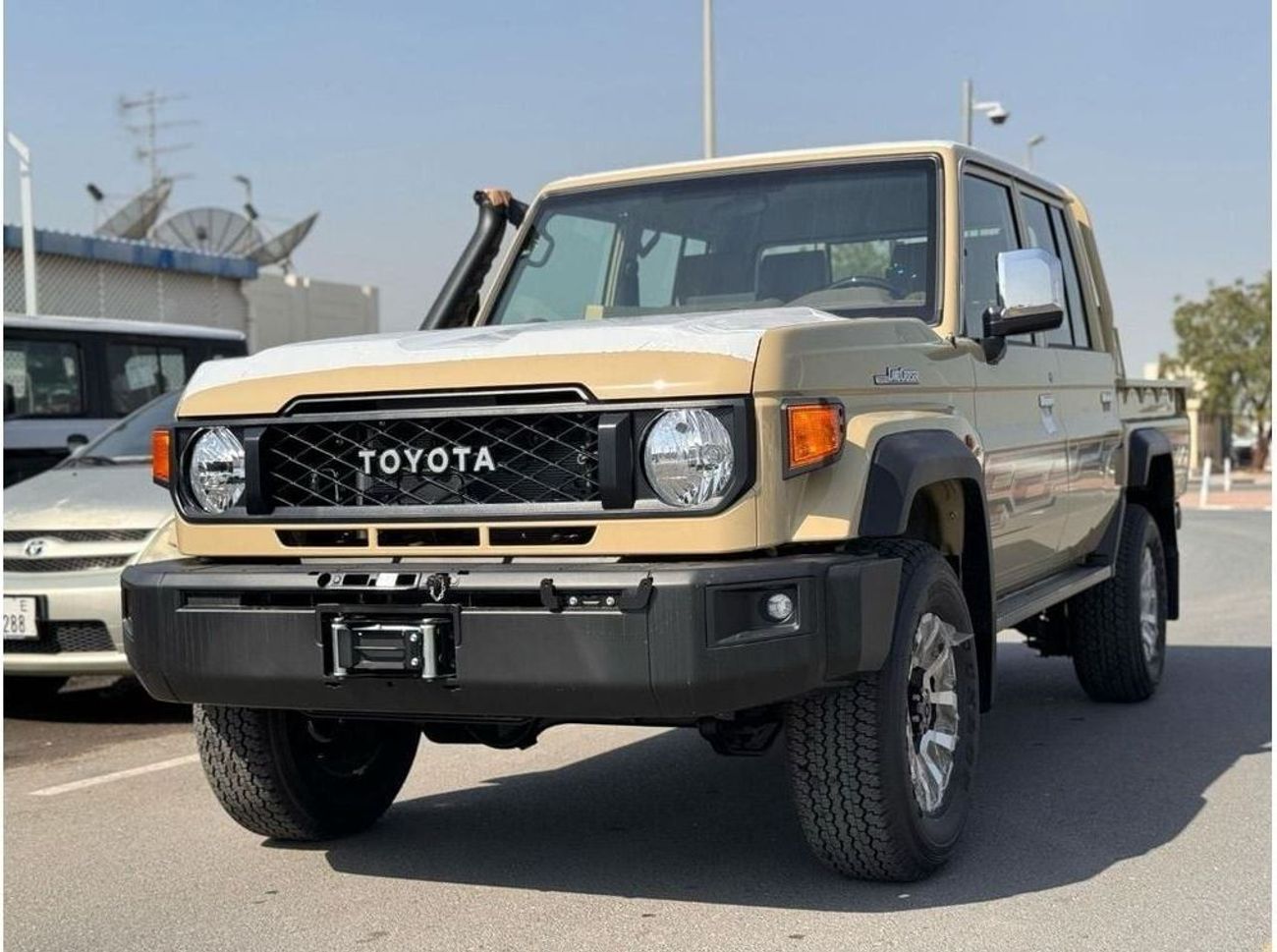 Toyota Land Cruiser Pick Up 79 DC 2.8L TURBODIESEL AUTOMATIC TRANSMISSION