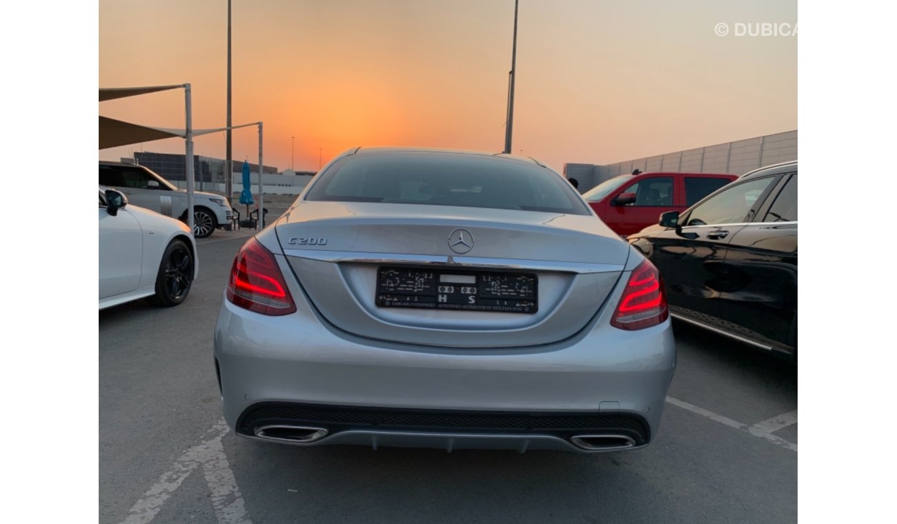 Mercedes-Benz C200 Mercedes-Benz full option C200 2017, GCC, very good condition, check, gray color, with tan interior