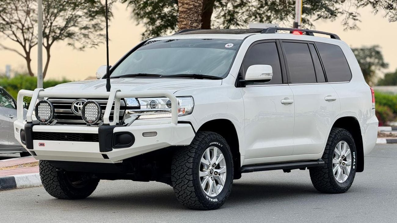 Toyota Land Cruiser 2019 | 4.5L DIESEL | AT | RHD | HEAVY BULL BAR WITH LED FOCUSED LIGHTS | PUSH START ENGINE | REAR CL
