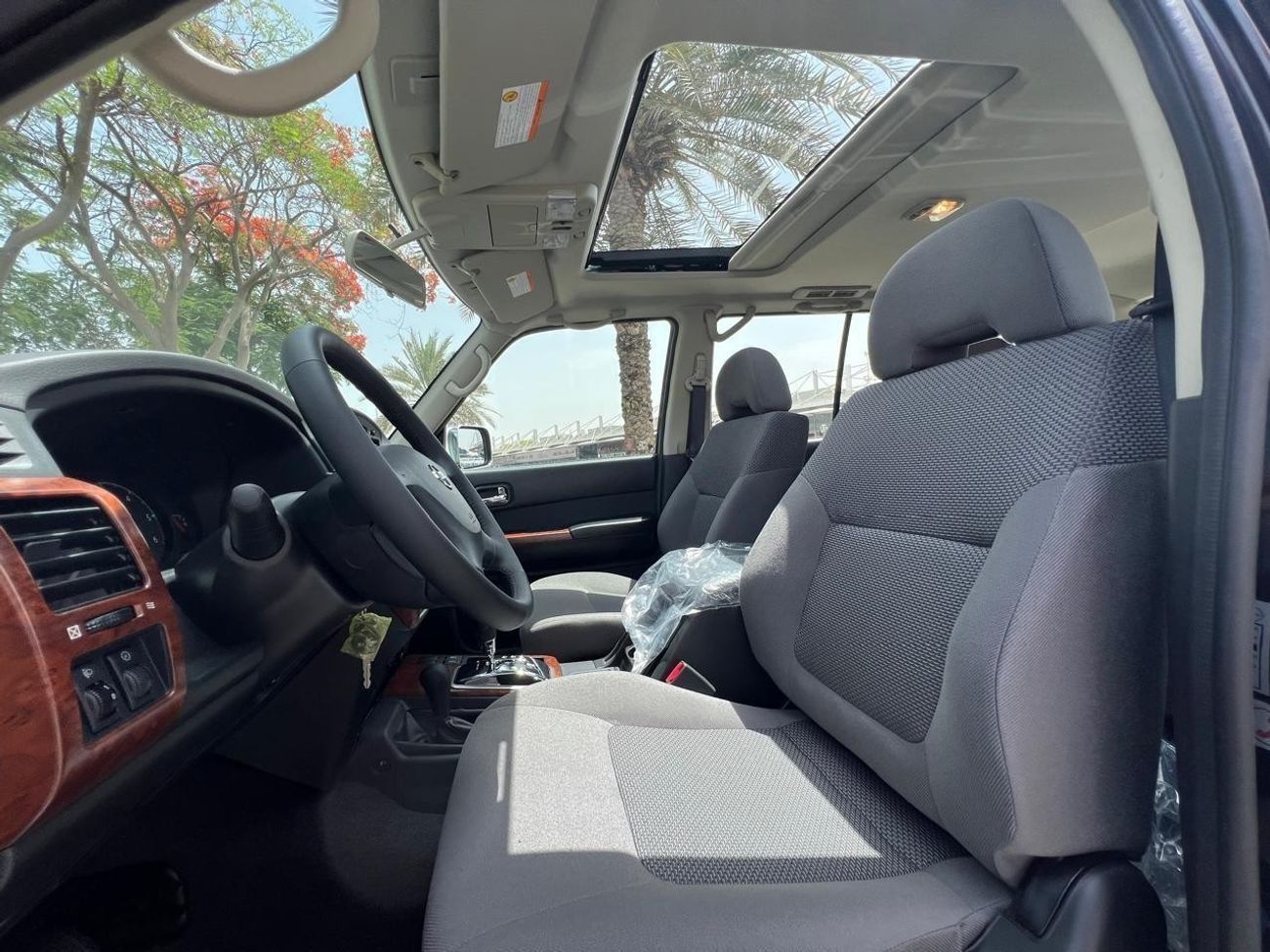 نيسان باترول سفاري Safari 4.8L A/T