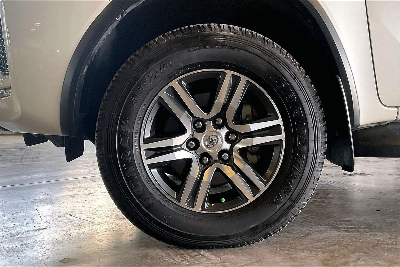 تويوتا فورتونر EXR | شامل الضمان | 0 ﺪﻔﻋﺓ ﺃﻮﻟﻯ